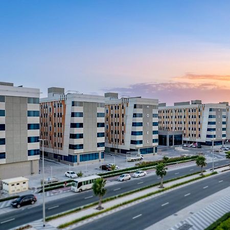 Vogo Grand Hotel Formerly Best Western Plus Hotel Dubai Academic City ภายนอก รูปภาพ