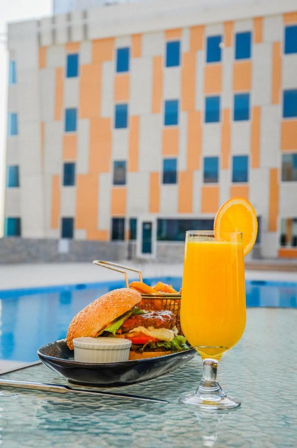 Vogo Grand Hotel Formerly Best Western Plus Hotel Dubai Academic City ภายนอก รูปภาพ