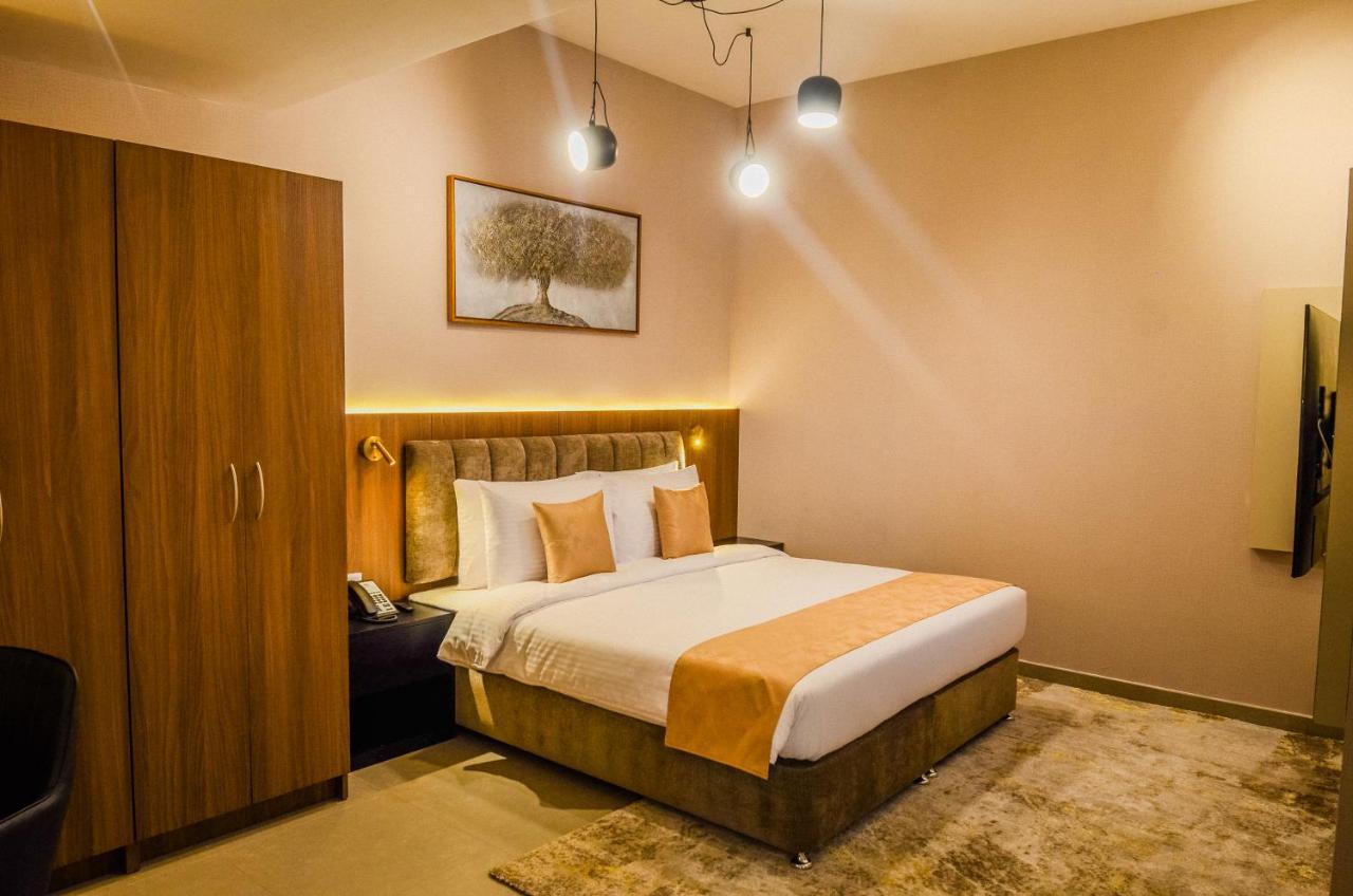 Vogo Grand Hotel Formerly Best Western Plus Hotel Dubai Academic City ภายนอก รูปภาพ