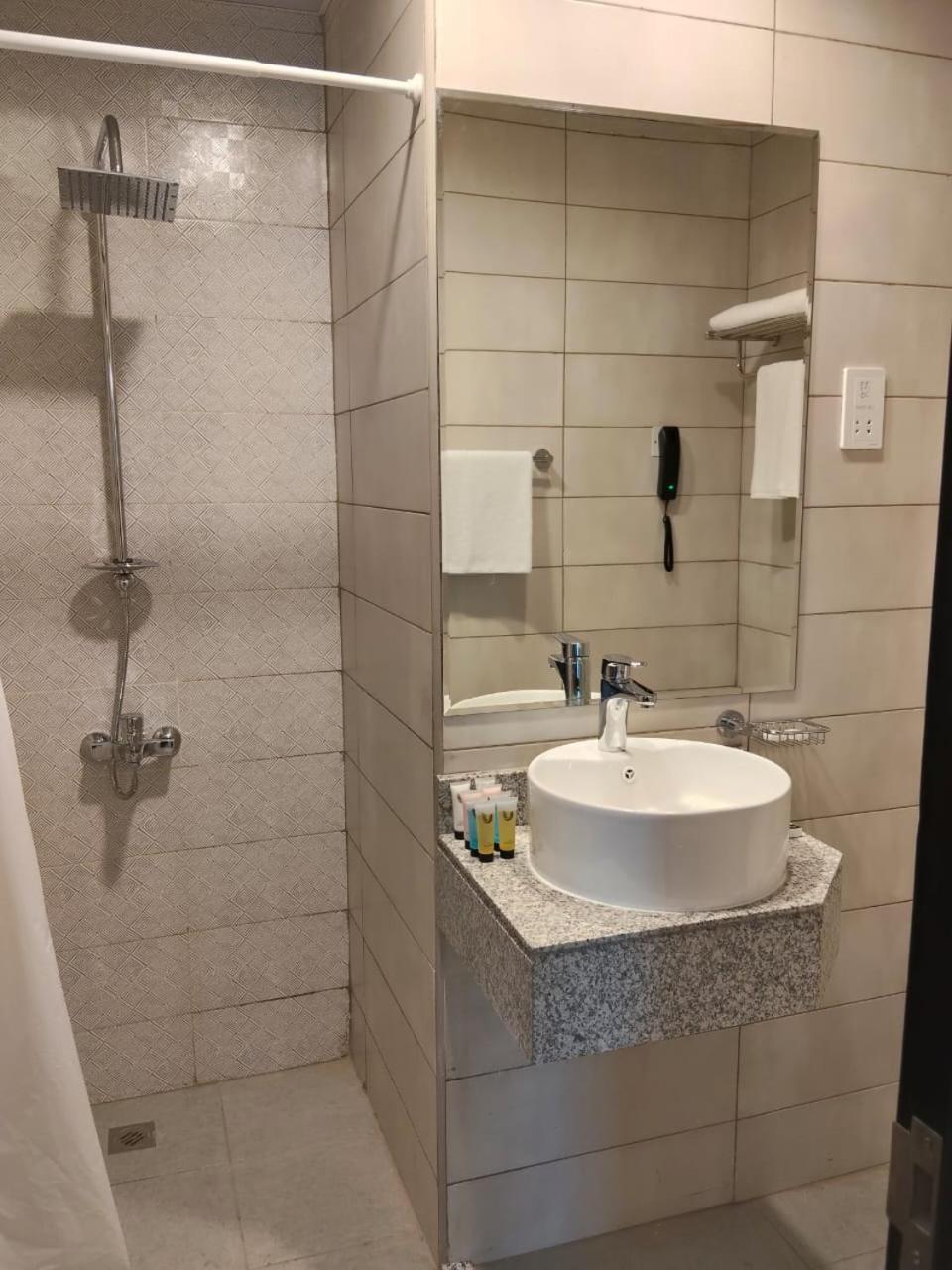 Vogo Grand Hotel Formerly Best Western Plus Hotel Dubai Academic City ห้อง รูปภาพ